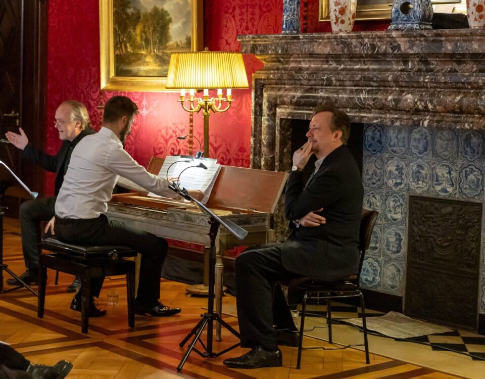 Musikfest Bremen 2024: Sven-Eric Bechtolf, Alexander Gergelyfi und Georg Nigl im Kaminsaal, Fotocredit Patric Leo